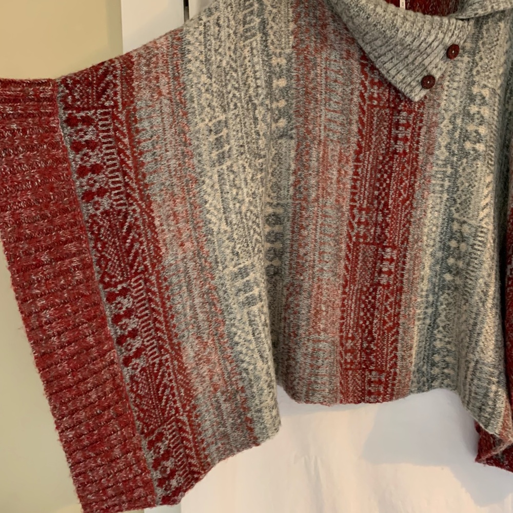 Free People 'Willow' poncho style sweater - Picture 5 of 9
